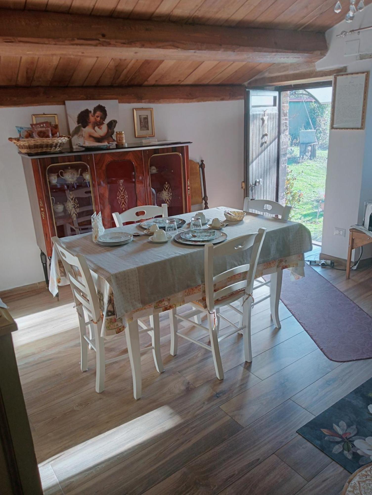 Bed and Breakfast Il giardino dei sogni Montefortino Esterno foto